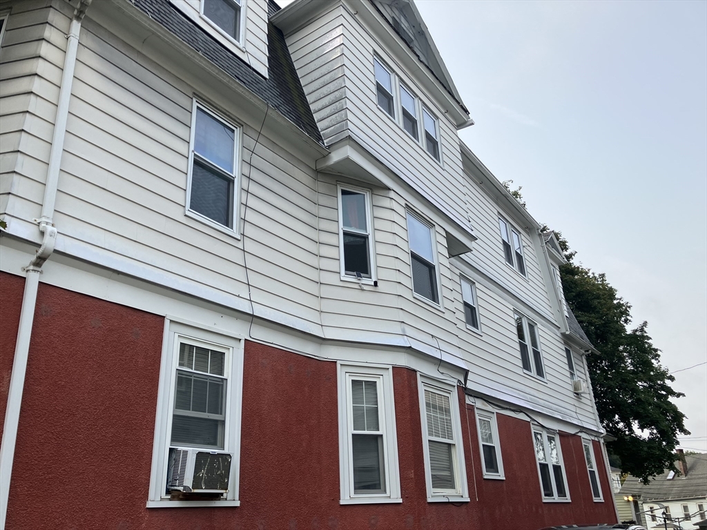 6 Oliver Street Worcester, MA 01603 - Photo 2 of 41 Gallery Image 2