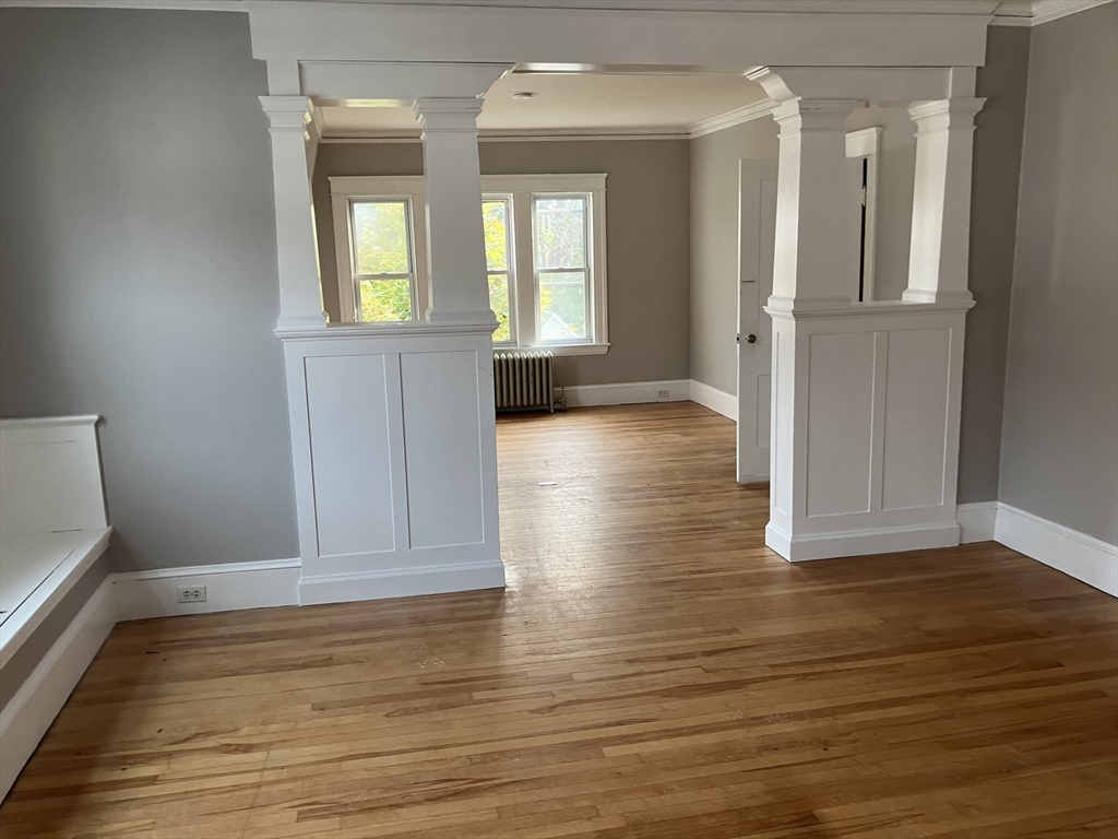 6 Oliver Street Worcester, MA 01603 - Photo 8 of 41 Gallery Image 8