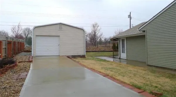 $279,900 | 12105 East 41st Street South, Independence, MO 64052