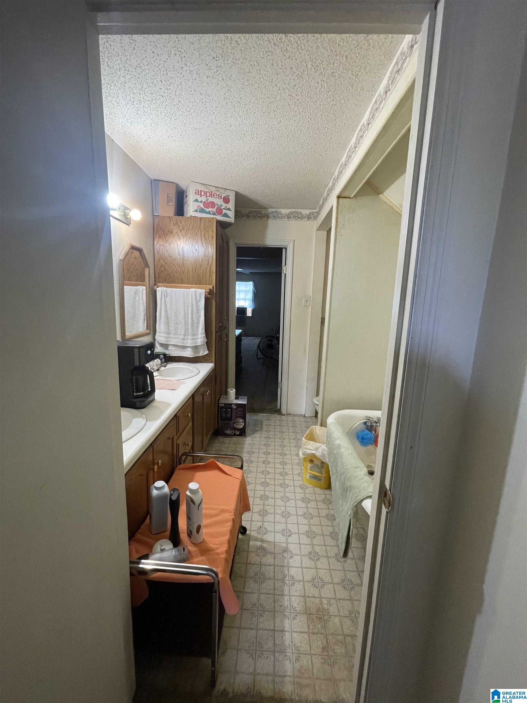 212 Pebble Lane Hayden, AL 35079 - Photo 17 of 33