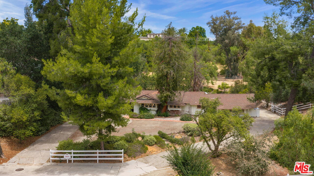 5854 Round Meadow Road Hidden Hills, CA 91302 - Photo 4 of 5 Gallery Image 4