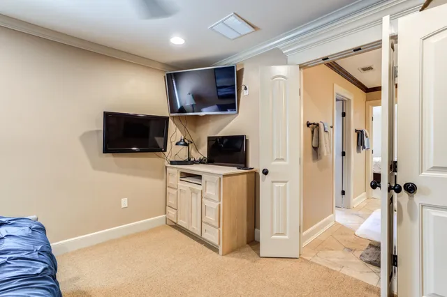 $489,999 | 8 Tuscan Villas Circle, Lubbock, TX 79423