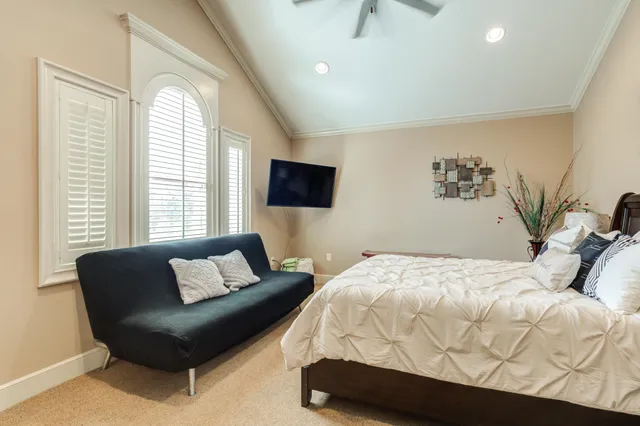 $489,999 | 8 Tuscan Villas Circle, Lubbock, TX 79423