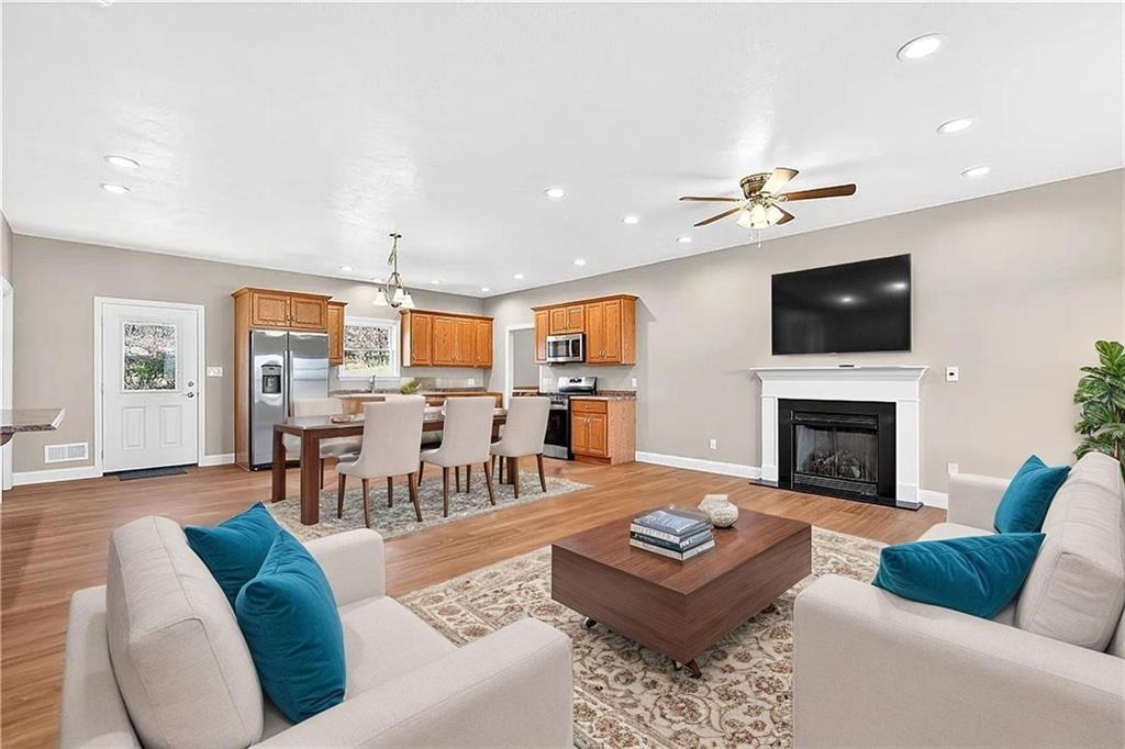 480 Matty Belle Vernon, PA 15012 - Photo 13 of 35