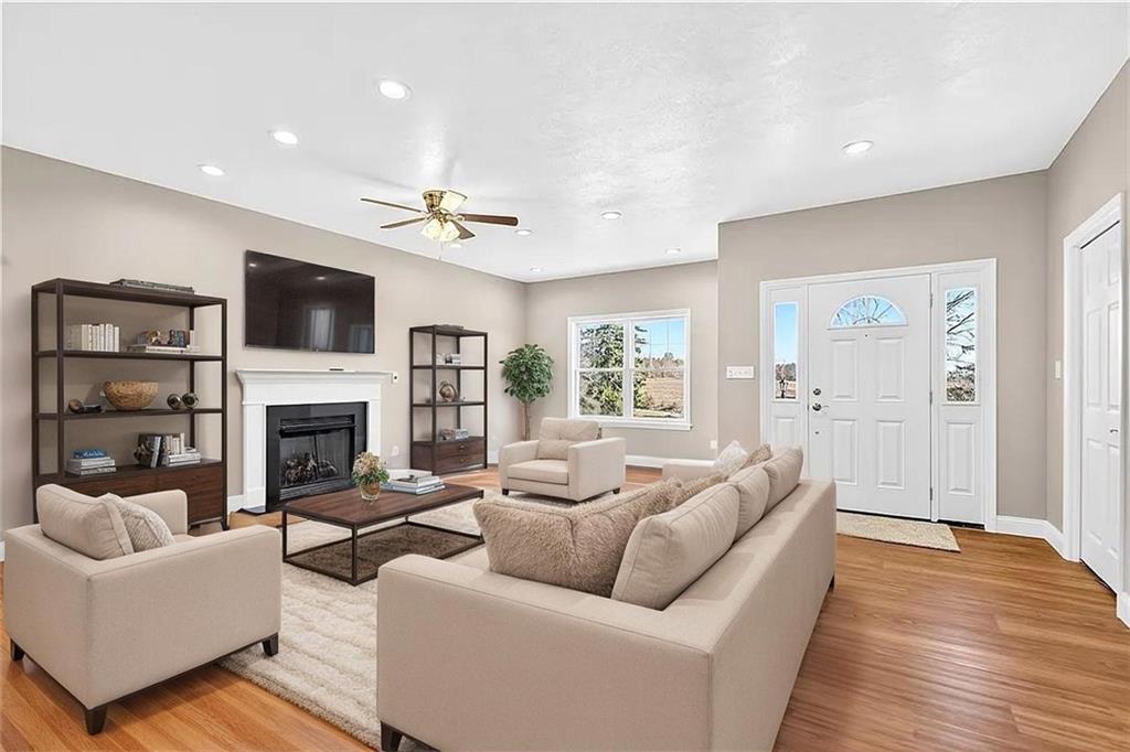 480 Matty Belle Vernon, PA 15012 - Photo 14 of 35