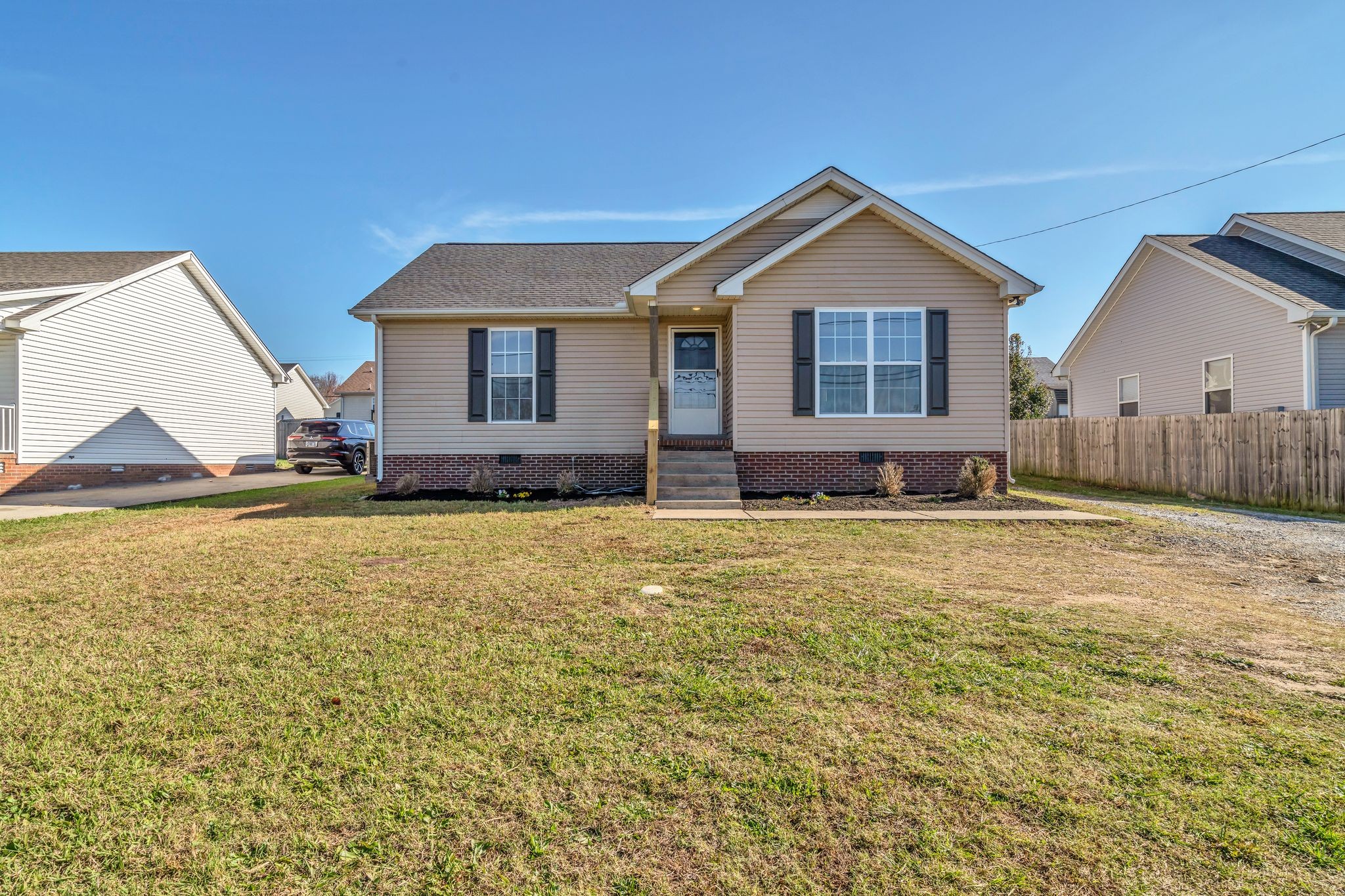 2338 South Main Street Springfield, TN 37172 - Photo 1 of 30 a front view of a house with a yard