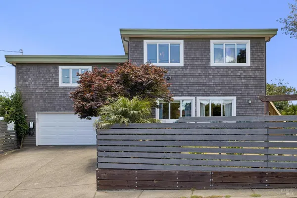 $2,495,000 | 196 Oak Springs Drive, San Anselmo, CA 94960