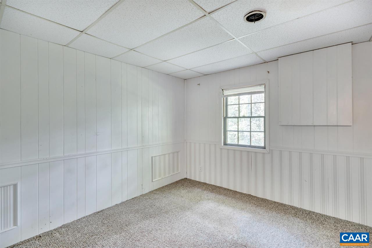 1522 Trailridge Road Charlottesville, VA 22903 - Photo 17 of 22 an empty room with windows