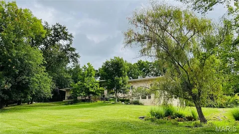 $1,600,000 | 15 Summerhill Lane, Chesterfield, MO 63017
