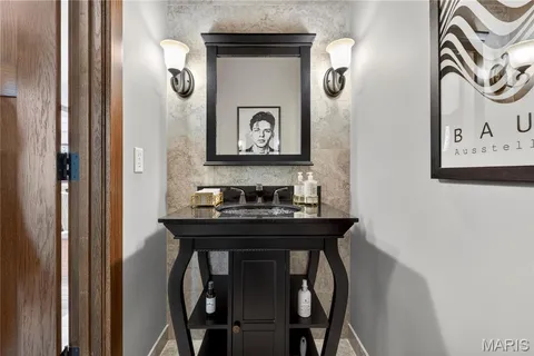$1,600,000 | 15 Summerhill Lane, Town and Country, MO 63017