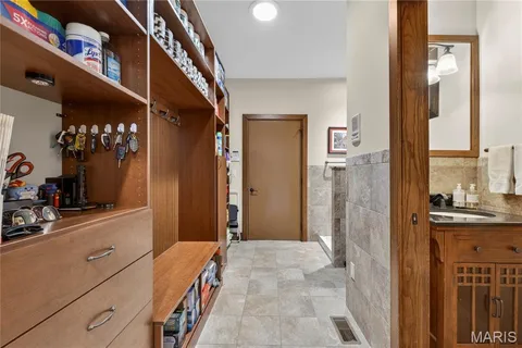 $1,600,000 | 15 Summerhill Lane, Town and Country, MO 63017