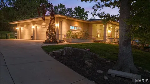 $1,600,000 | 15 Summerhill Lane, Town and Country, MO 63017