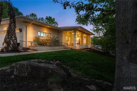 $1,600,000 | 15 Summerhill Lane, Town and Country, MO 63017