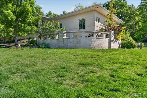 $1,600,000 | 15 Summerhill Lane, Town and Country, MO 63017