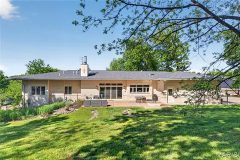 $1,600,000 | 15 Summerhill Lane, Town and Country, MO 63017