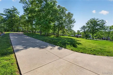 $1,600,000 | 15 Summerhill Lane, Town and Country, MO 63017