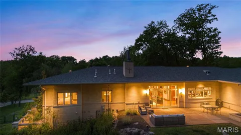 $1,600,000 | 15 Summerhill Lane, Town and Country, MO 63017