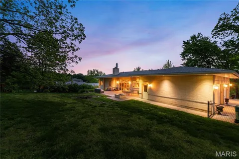 $1,600,000 | 15 Summerhill Lane, Town and Country, MO 63017