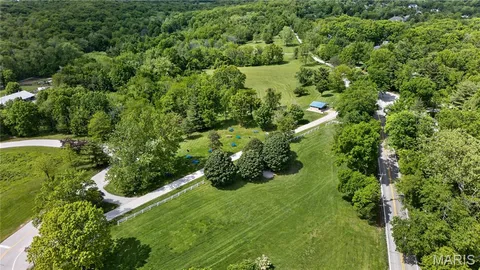 $1,600,000 | 15 Summerhill Lane, Town and Country, MO 63017