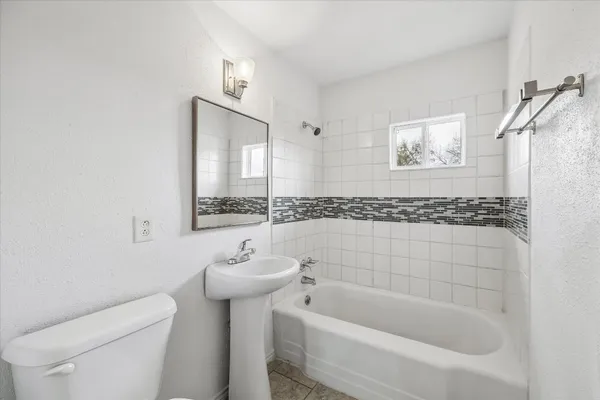 $1,725 | 609 Avenue M, South Houston, TX 77587