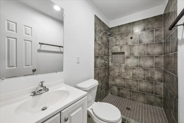 $1,725 | 609 Avenue M, South Houston, TX 77587