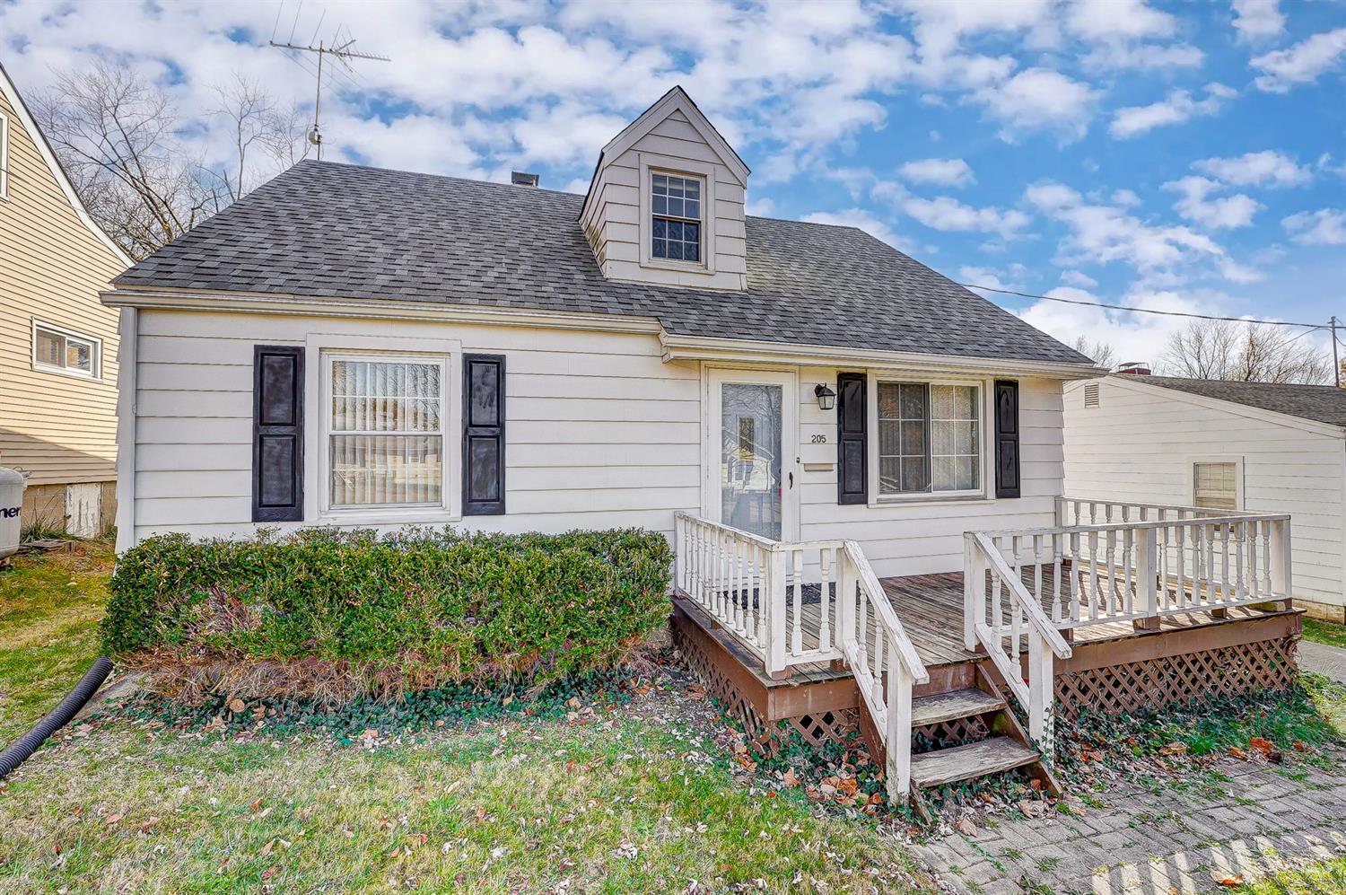 205 Lylburn Road Middletown, OH 45044 - Photo 4 of 60 Gallery Image 4