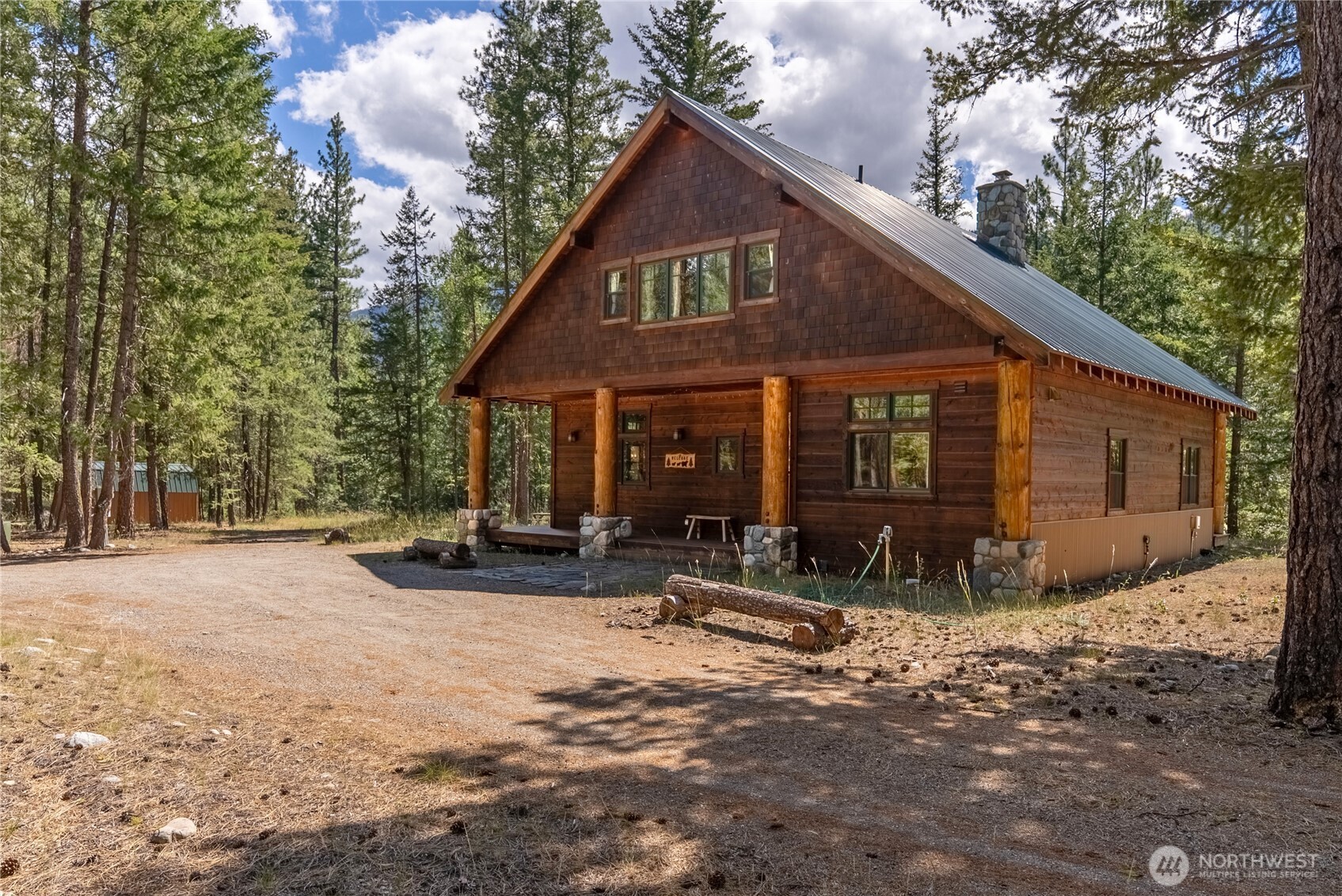 32 Foster Loop Road Winthrop, WA 98862 - Photo 2 of 38