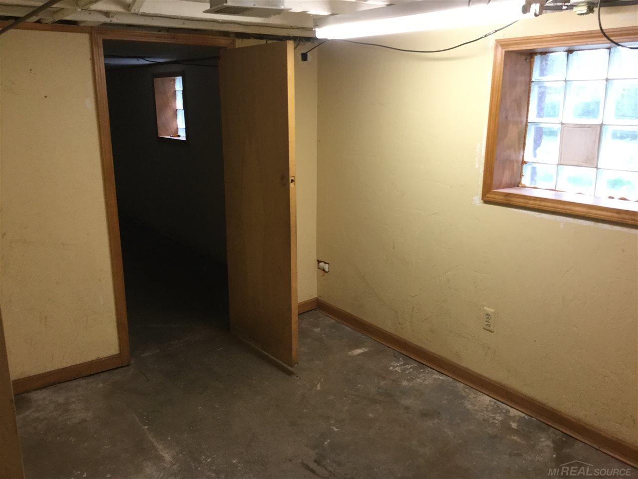 3061 Emmons Avenue Rochester, MI 48307 - Photo 51 of 61 Basement