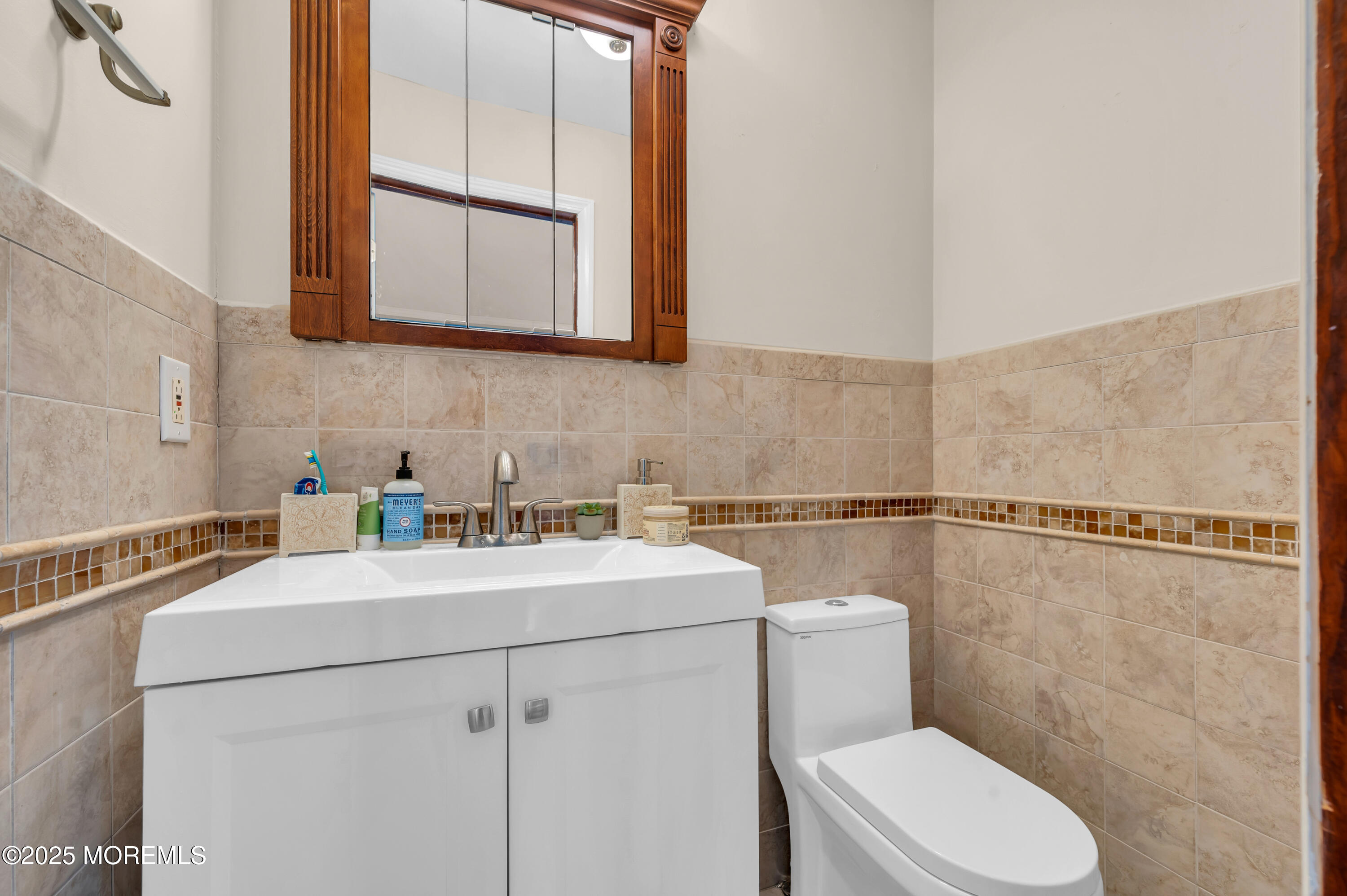 61 Venice Drive Brick, NJ 08723 - Photo 20 of 28 Master Bath