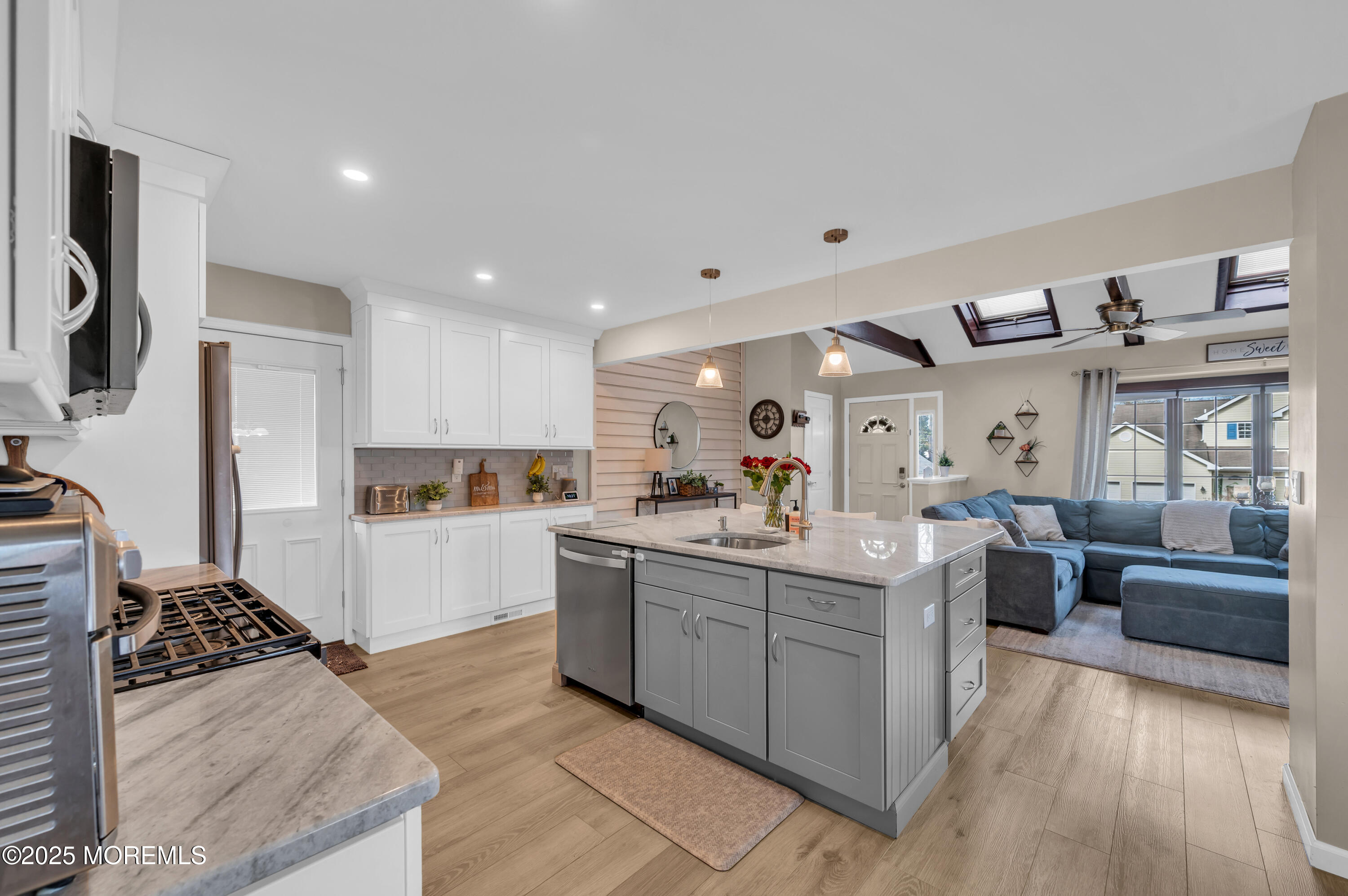 61 Venice Drive Brick, NJ 08723 - Photo 6 of 28 Kitchen 1