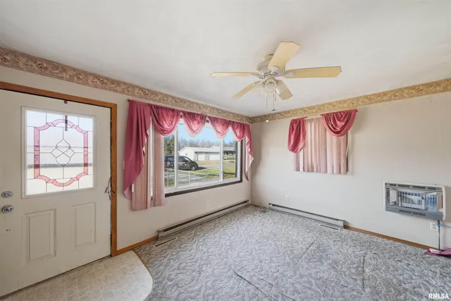 $79,900 | 3833 Norwood Road, Manito, IL 61546