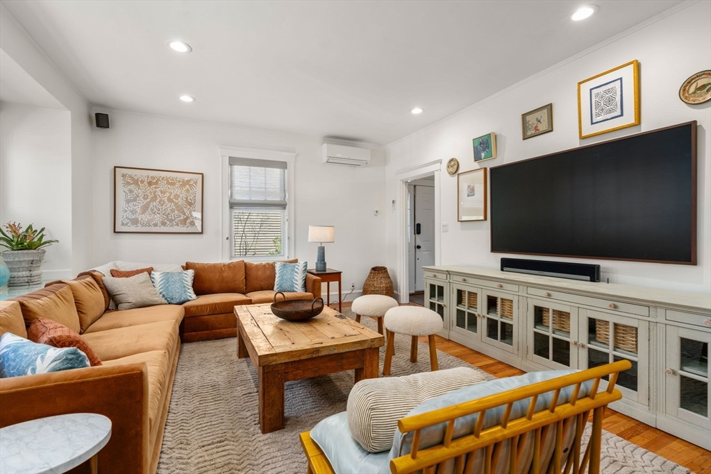 66 Perkins Street Boston, MA 02130 - Photo 3 of 25 Gallery Image 3