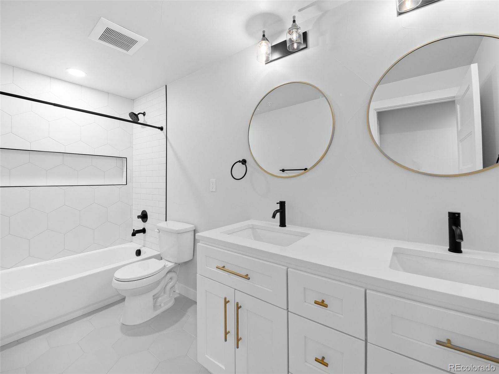 2428 Ames Street Edgewater, CO 80214 - Photo 31 of 49