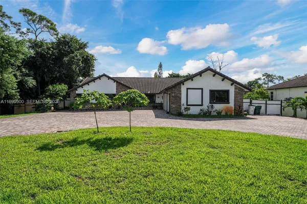 $1,750,000 | 6252 Northwest 65th Terrace, Parkland, FL 33067