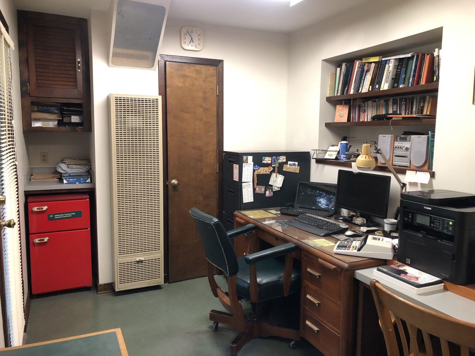 3334 Oak Road Bartlett, TN 38135 - Photo 33 of 40 a view of a workspace with furniture