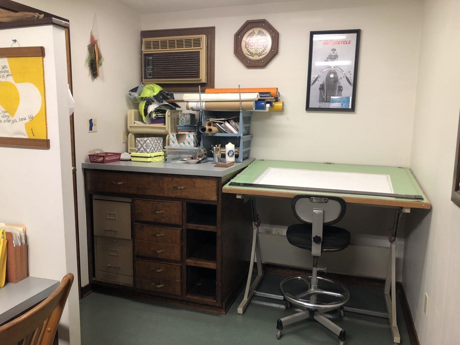 3334 Oak Road Bartlett, TN 38135 - Photo 34 of 40 a room with a table chairs and a table