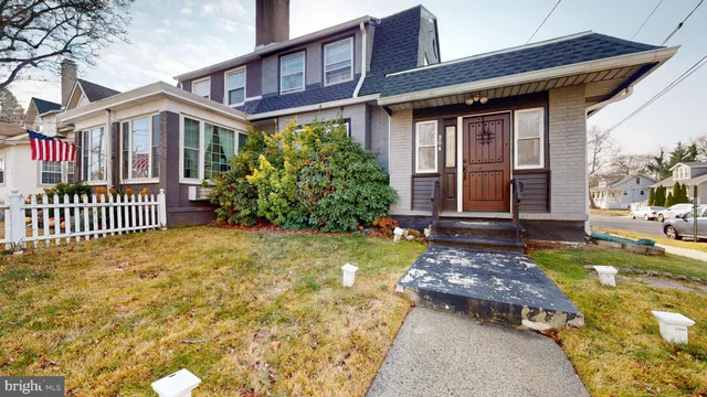 $2,999 | 204 Haddon Avenue, Collingswood, NJ 08108