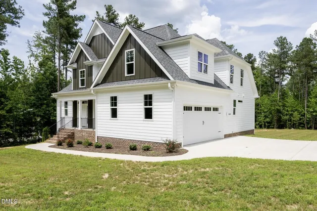 $764,900 | 190 Whistlers Cove, Louisburg, NC 27549