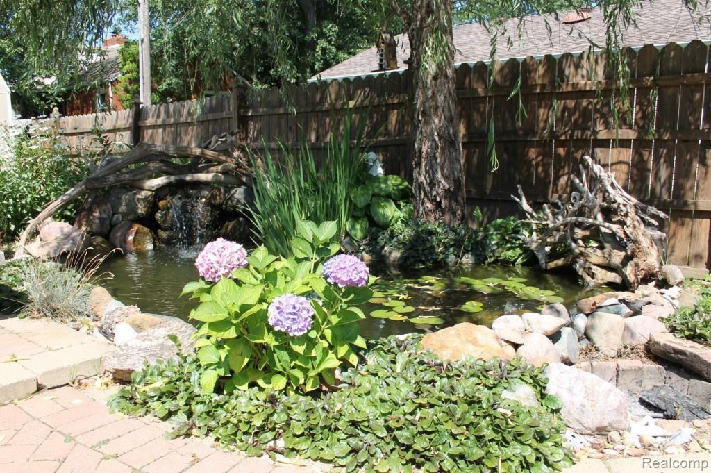 4990 Sycamore Road Newport, MI 48166 - Photo 5 of 25 IMG_3542.jpg