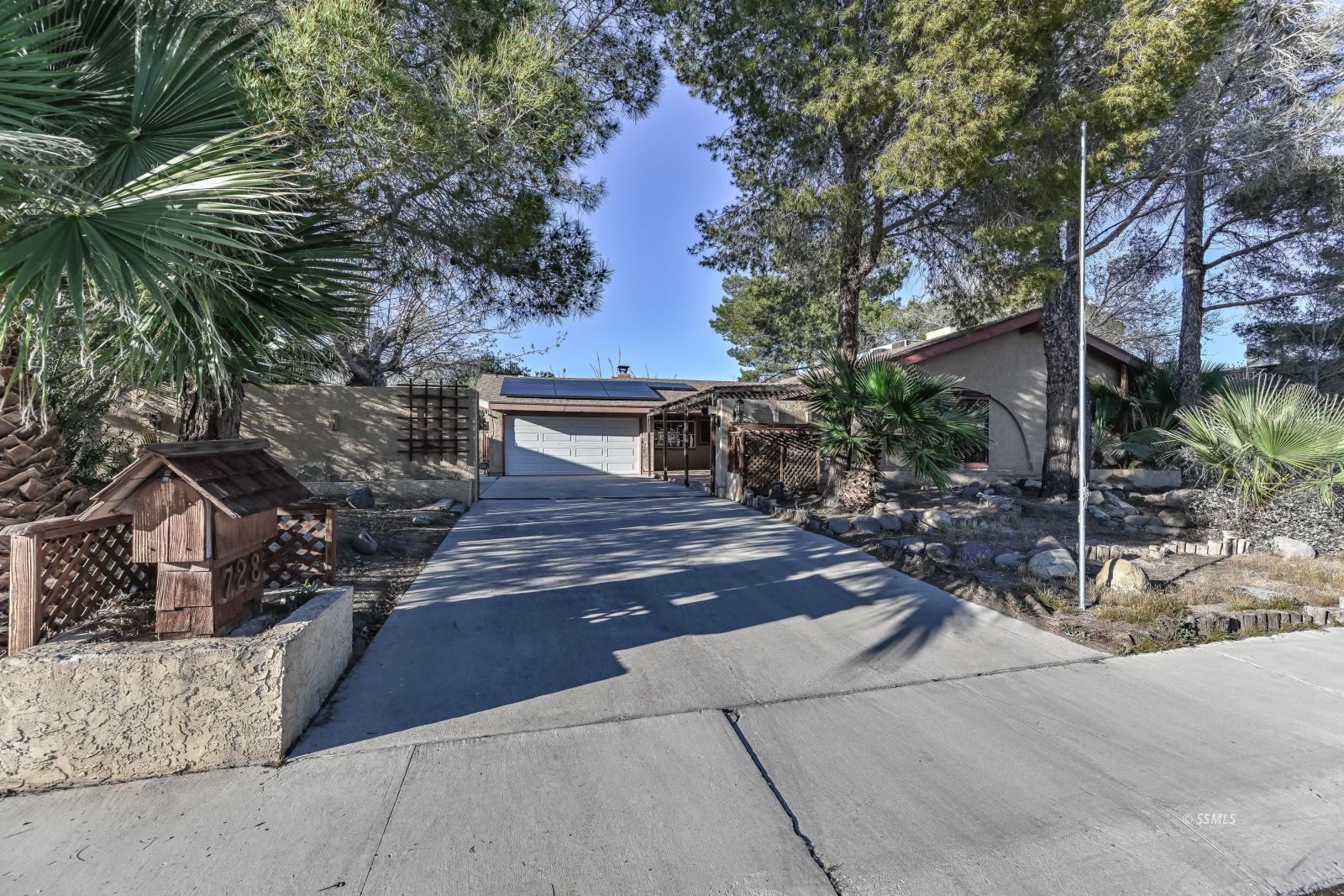 728 Trisha Court Ridgecrest, CA 93555 - Photo 1 of 44