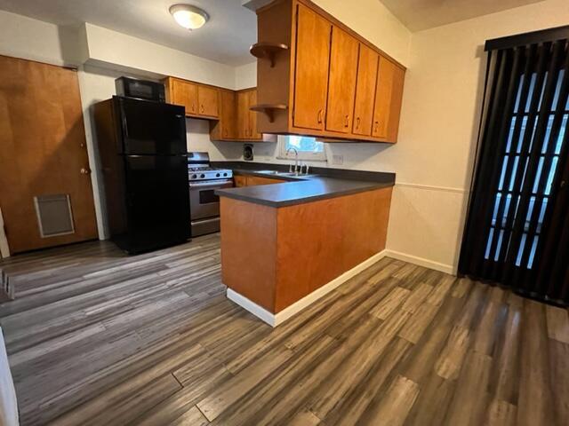 5301 Hedgewood Road Columbus, OH 43229 - Photo 8 of 40 5301 Hedgewood Kitchen & dining area