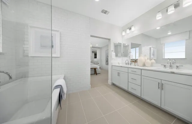 $970,317 | 373 East Beatrice Avenue, Mountain House, CA 95391