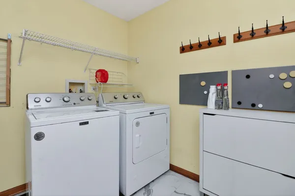 $405,000 | 2710 Telluride Court, Plainfield, IL 60586