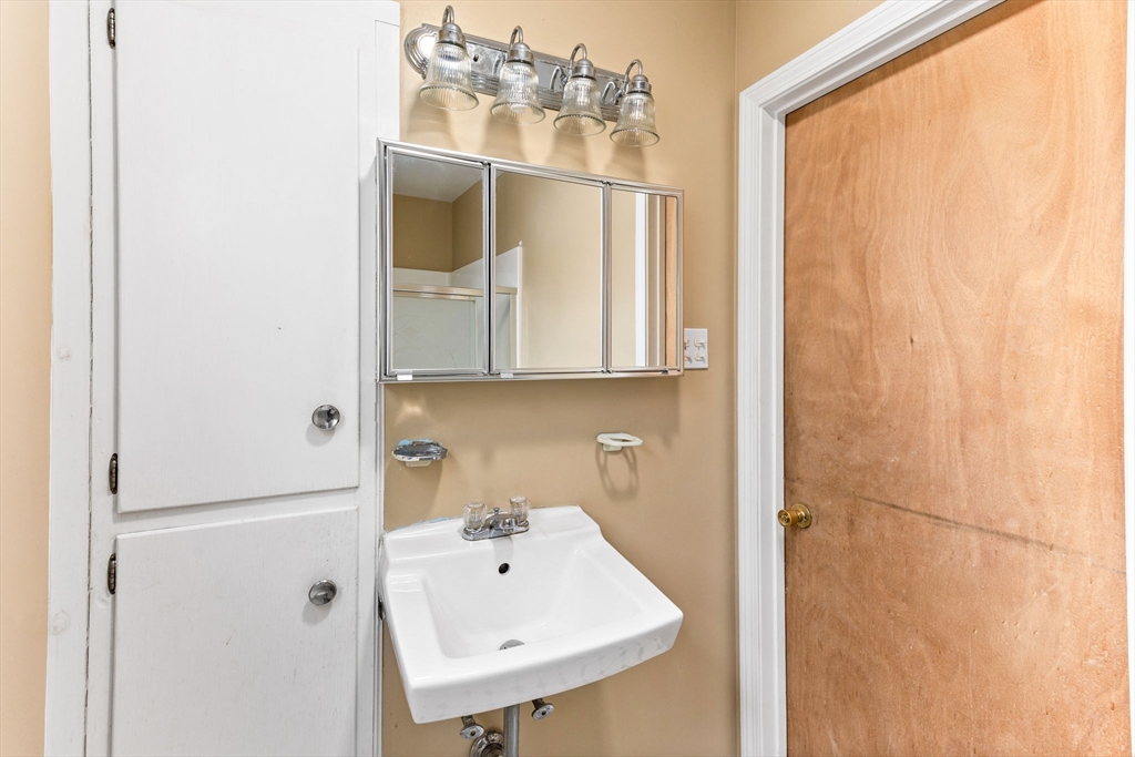 26 Orchard Street Raynham, MA 02767 - Photo 24 of 40