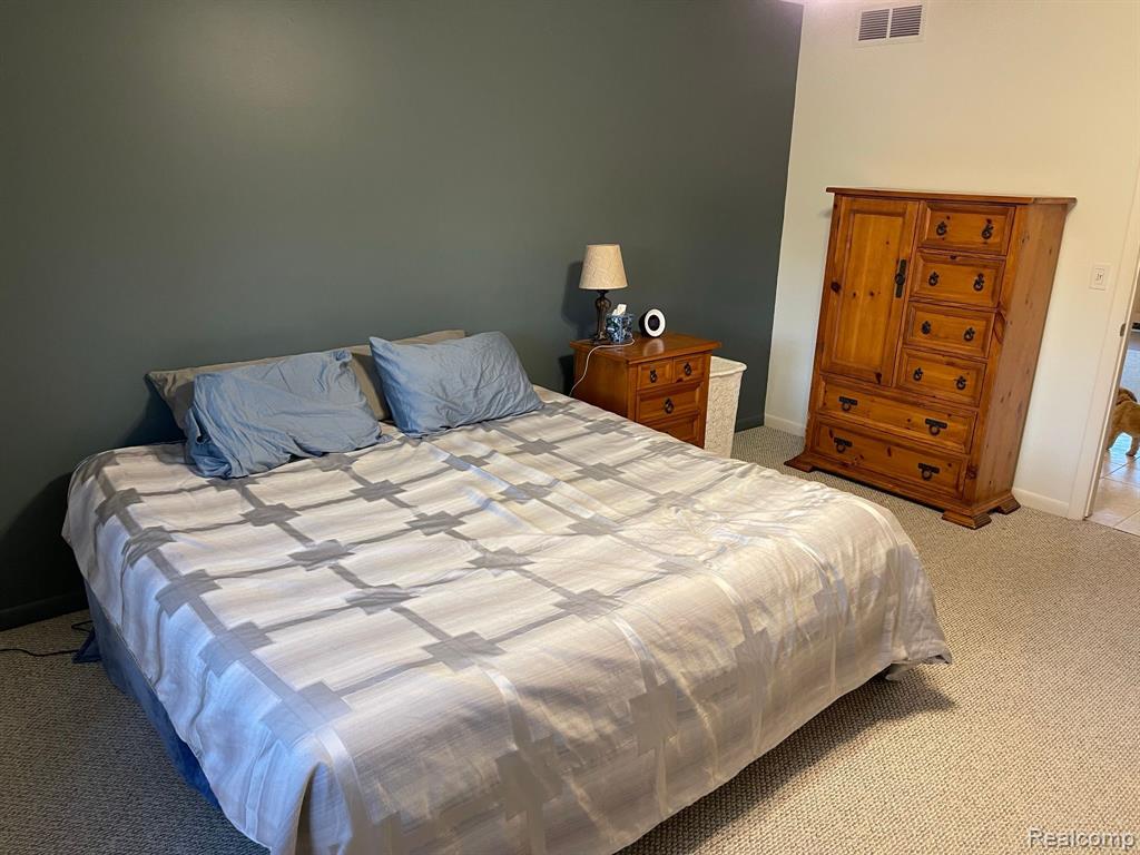 18311 Wayne Road Livonia, MI 48152 - Photo 37 of 54