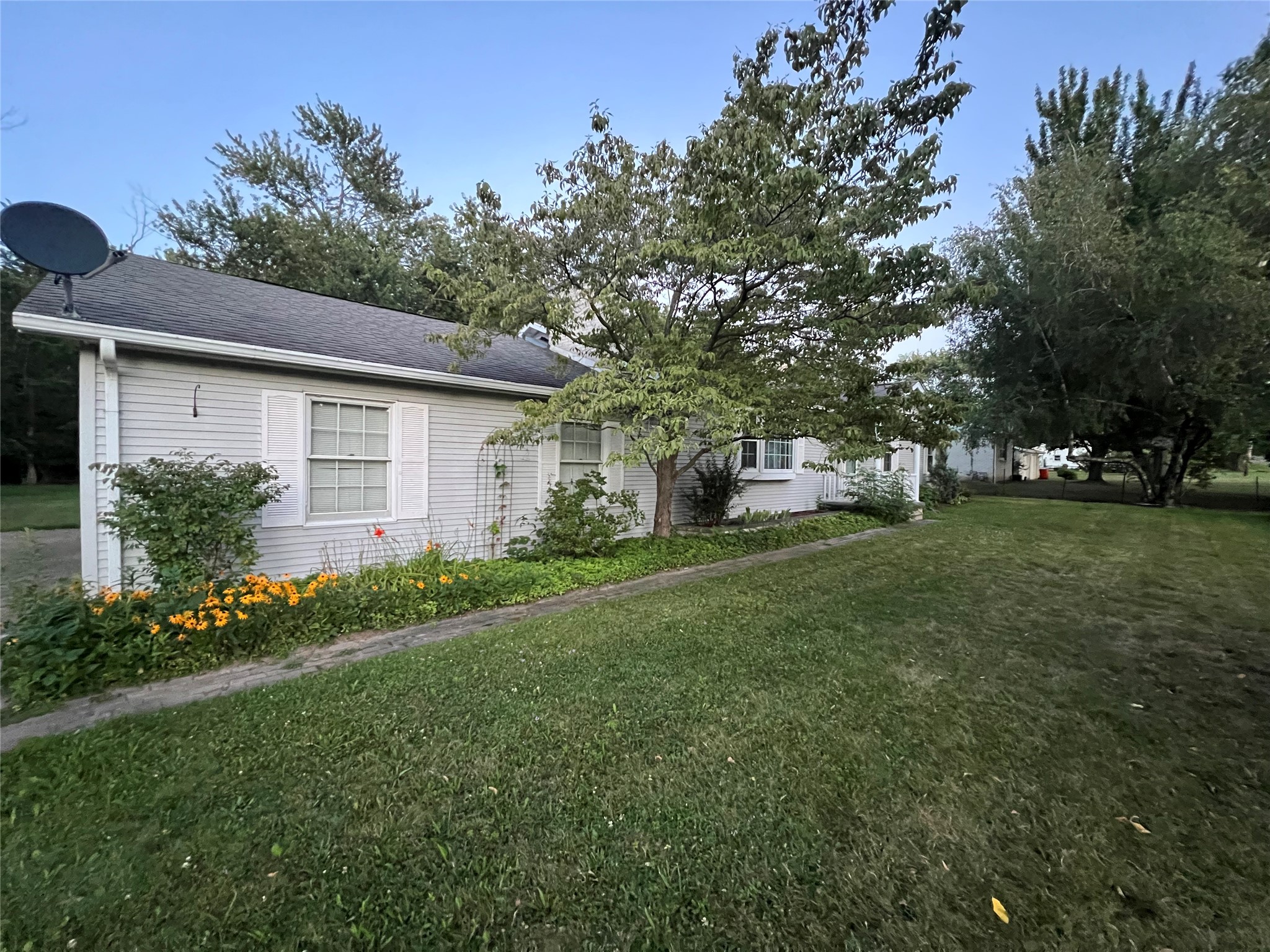 2511 Nagle Road Erie, PA 16510 - Photo 2 of 4 Gallery Image 2