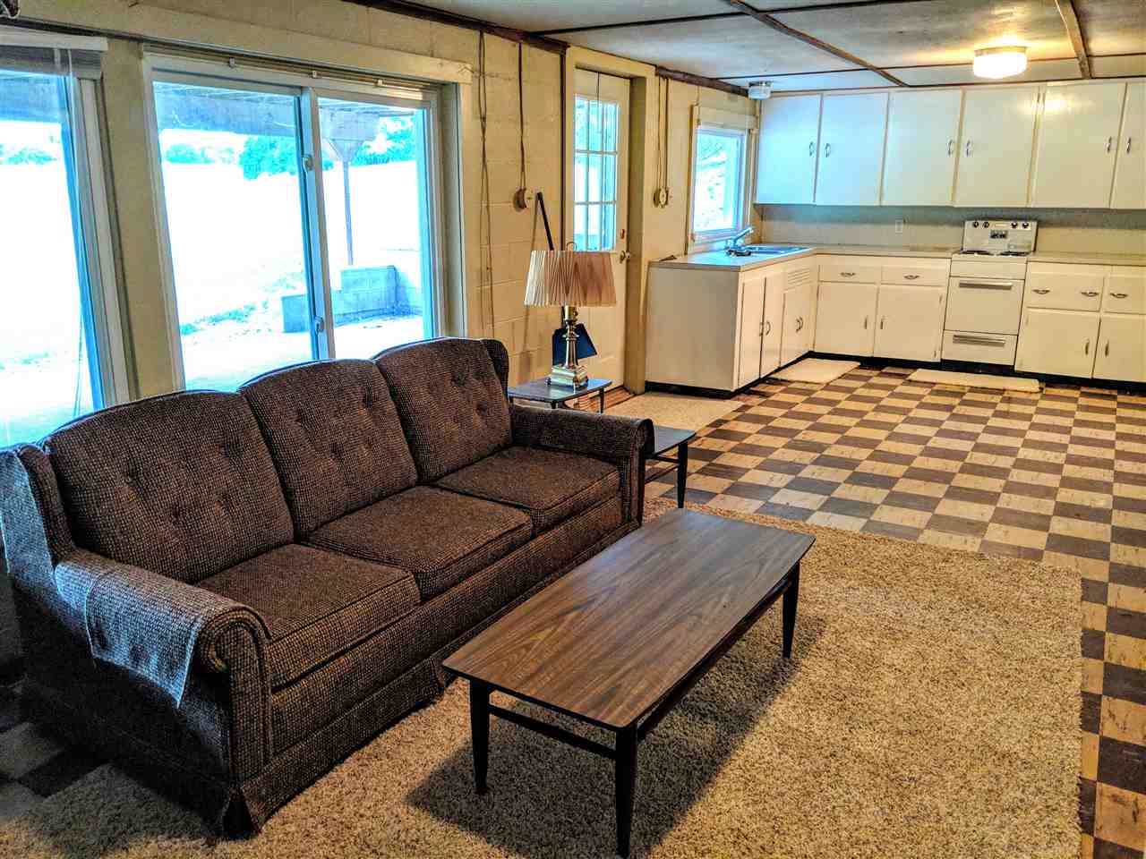 1998 East Bennington Road Owosso, MI 48867 - Photo 9 of 19 31390788-8.JPG