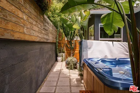 $1,799,000 | 2583 Canyon Drive, Los Angeles, CA 90068