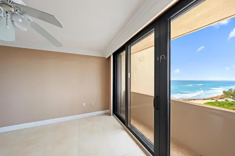 $560,000 | 4200 North Ocean Drive, Unit 11404, Singer Island, FL 33404