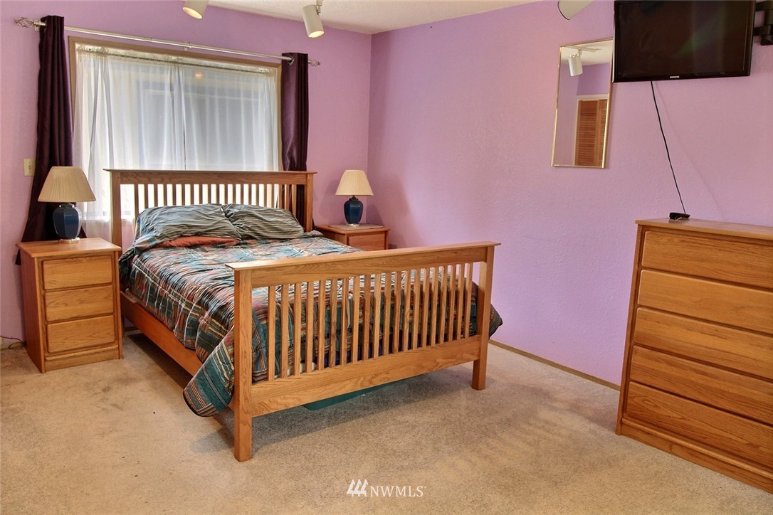 15812 Southeast 143rd Street Renton, WA 98059 - Photo 13 of 31 Gallery Image 13